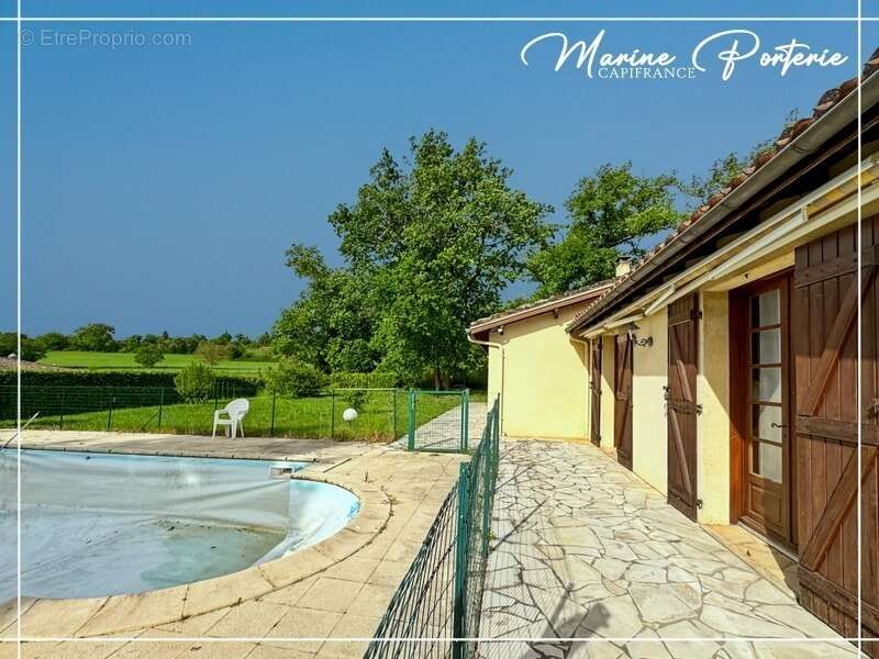 Maison à CASTERA-VERDUZAN