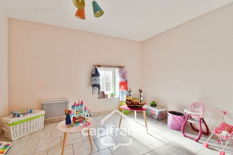 Maison à ASNIERES-LA-GIRAUD