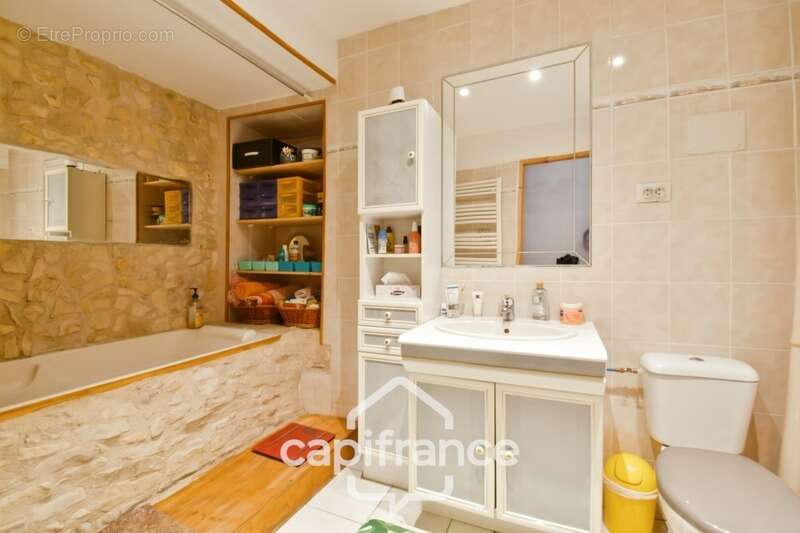 Maison à ASNIERES-LA-GIRAUD