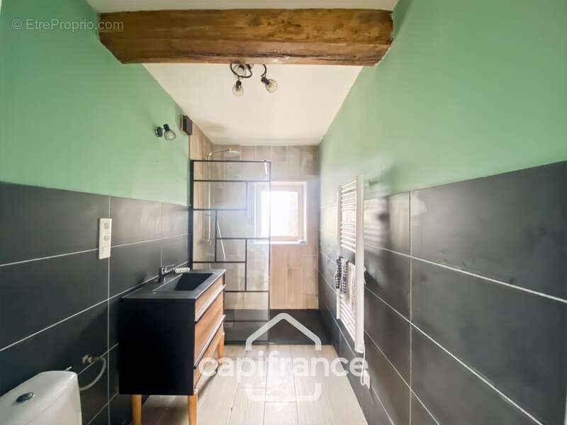 Maison à SAINT-YTHAIRE