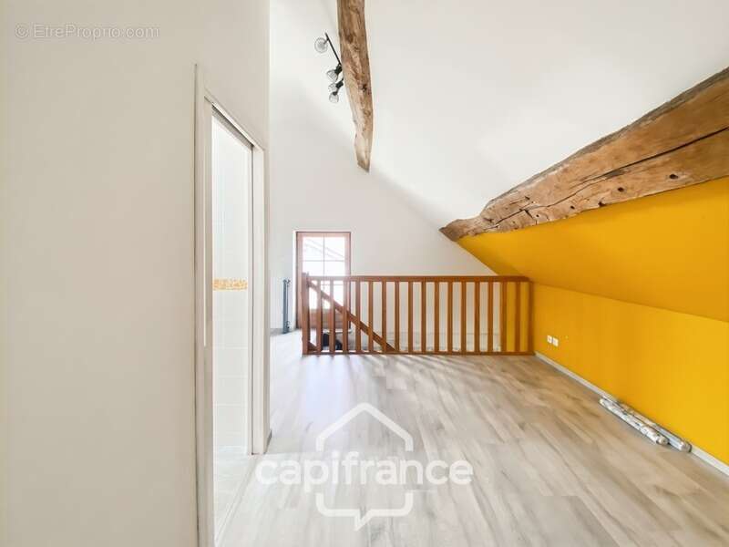 Maison à SAINT-YTHAIRE