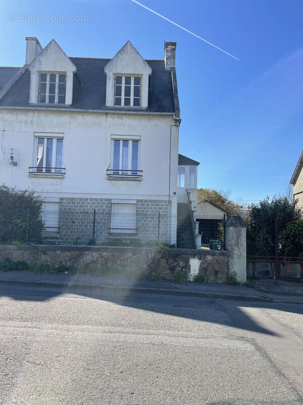 Maison à CAMARET-SUR-MER