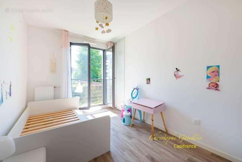 Appartement à SAINT-CYR-L'ECOLE