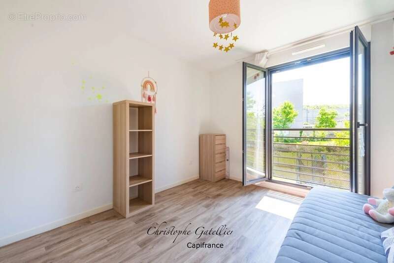 Appartement à SAINT-CYR-L'ECOLE