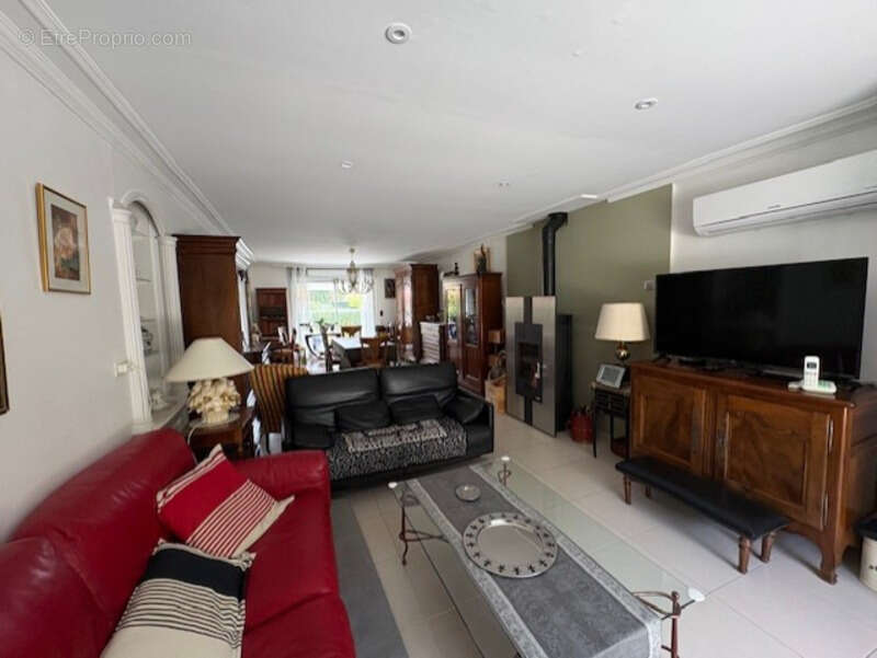 Maison à LE HAILLAN