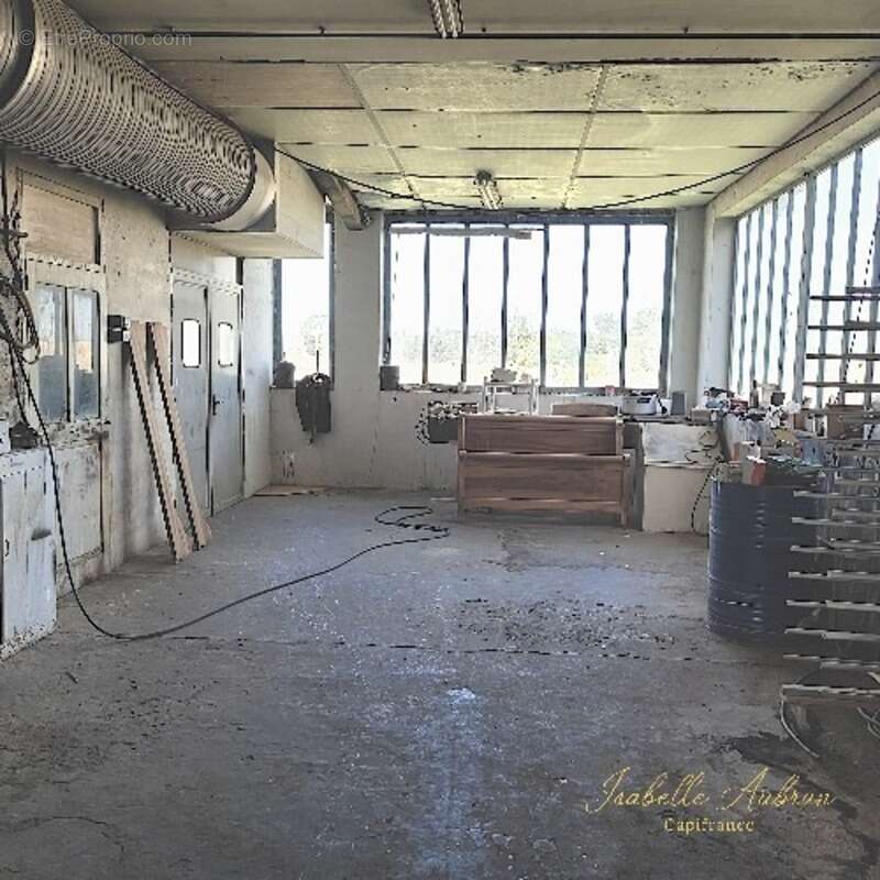 Commerce à LA COTE-SAINT-ANDRE