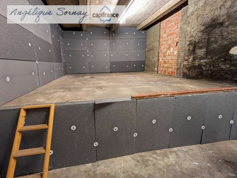 Maison à SAINT-JULIEN