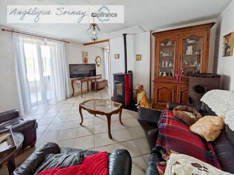 Maison à SAINT-JULIEN