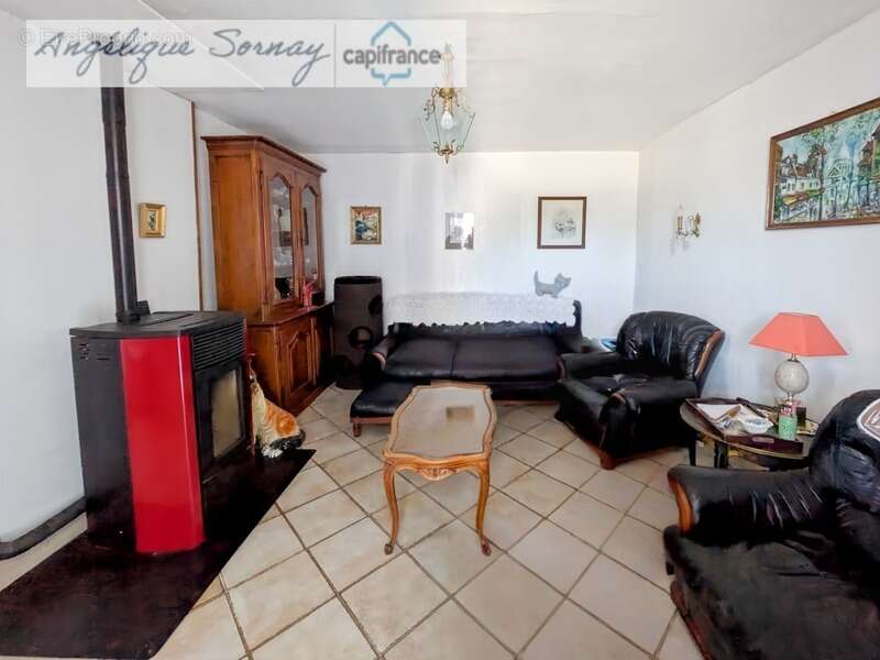 Maison à SAINT-JULIEN