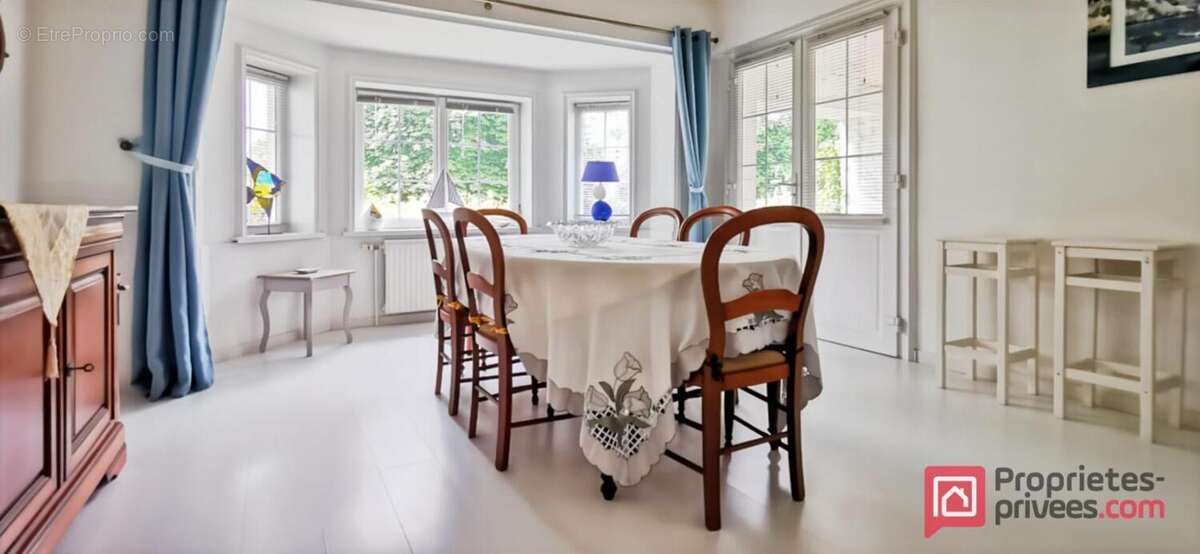 Maison à AUXI-LE-CHATEAU