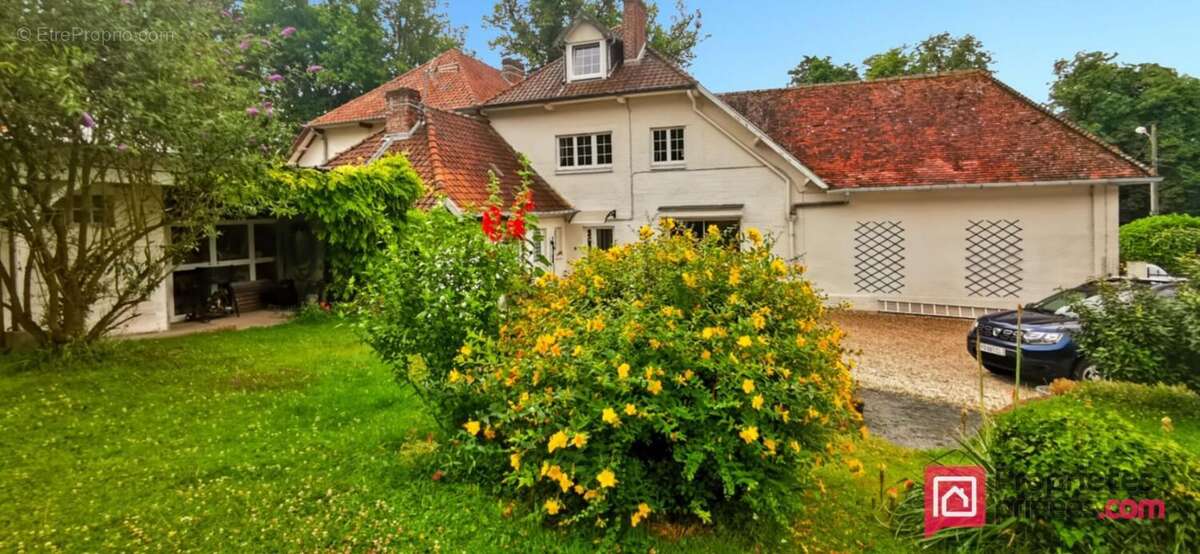 Maison à AUXI-LE-CHATEAU