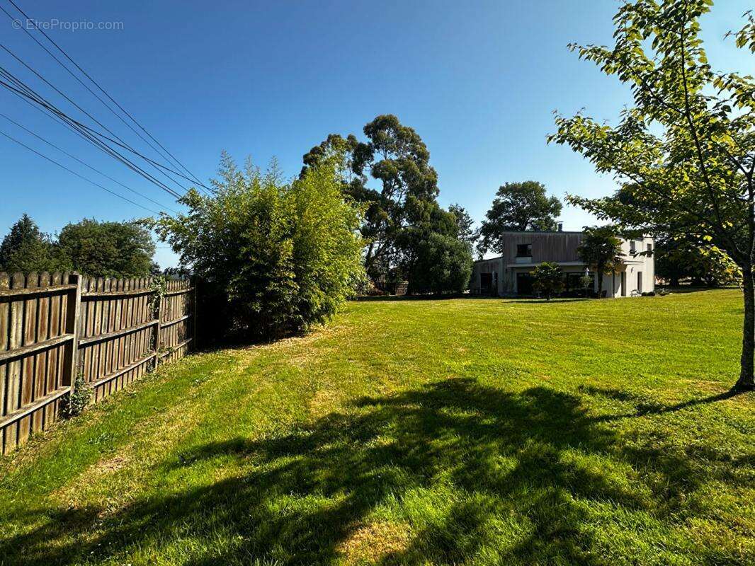Maison à LA GACILLY
