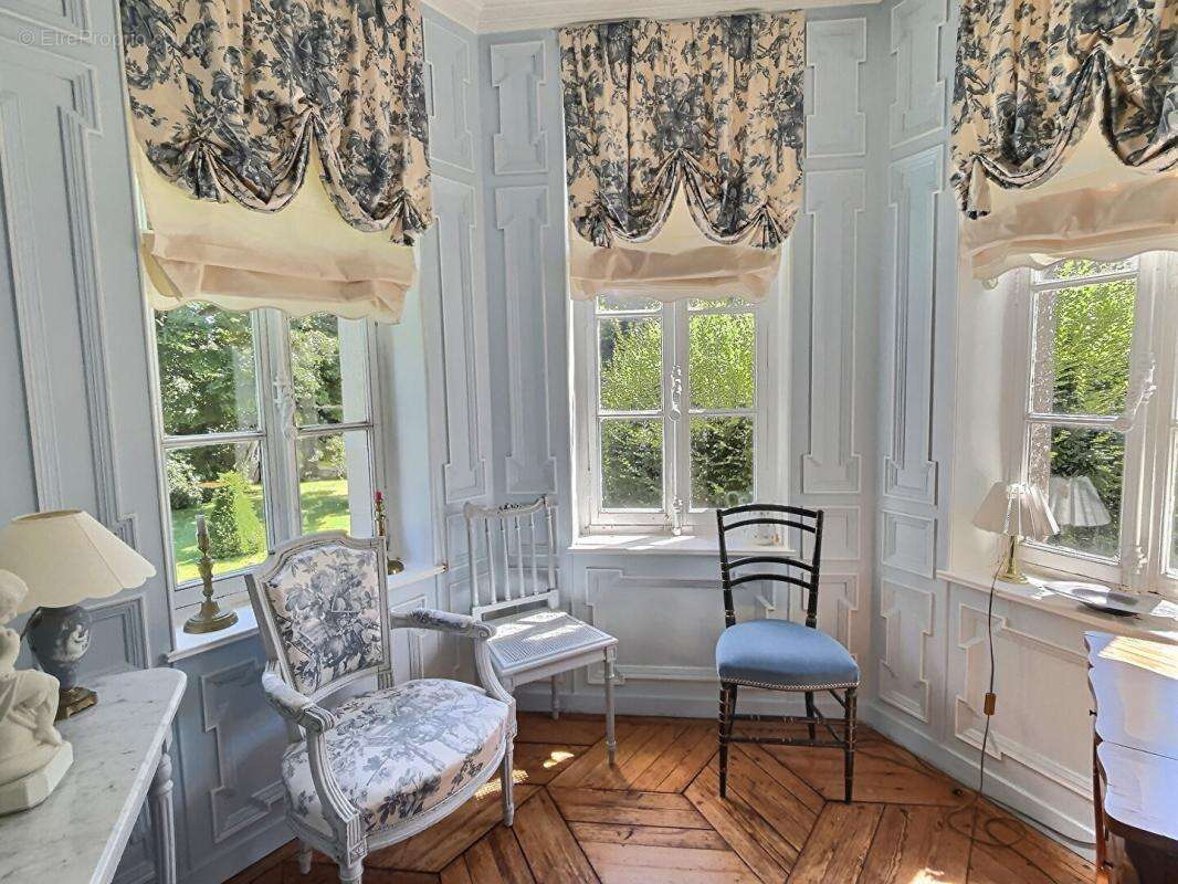 Maison à MONTIVILLIERS