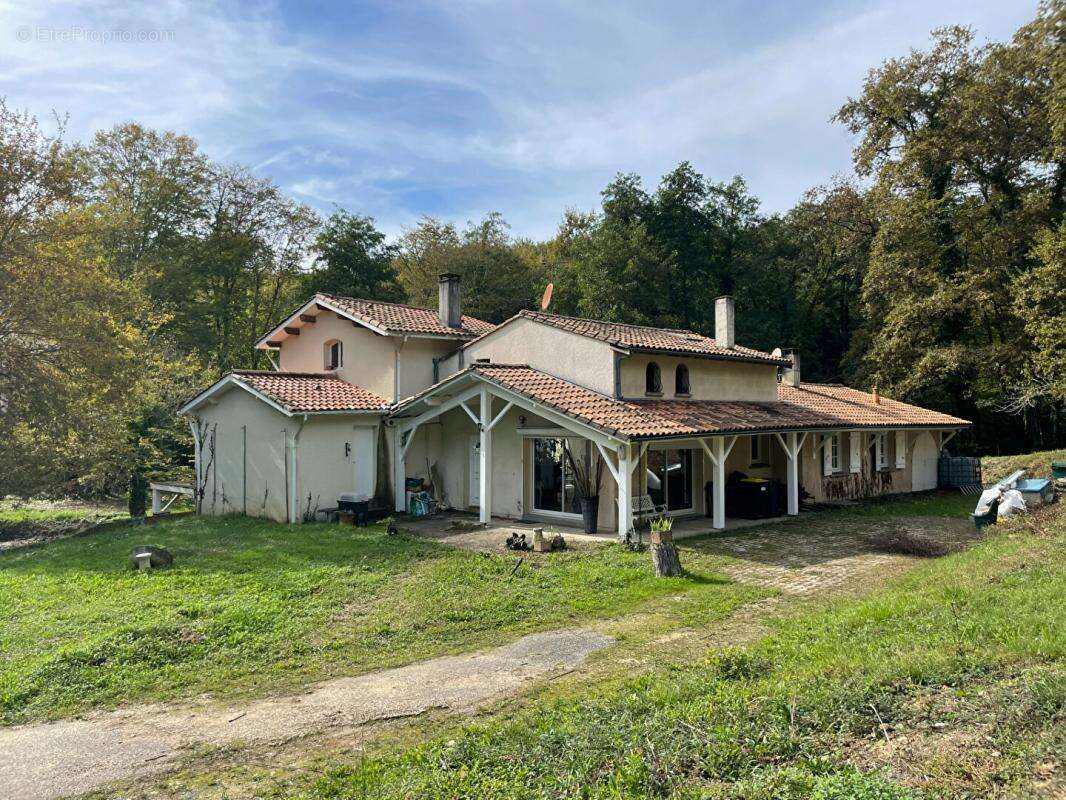 Maison à TARGON