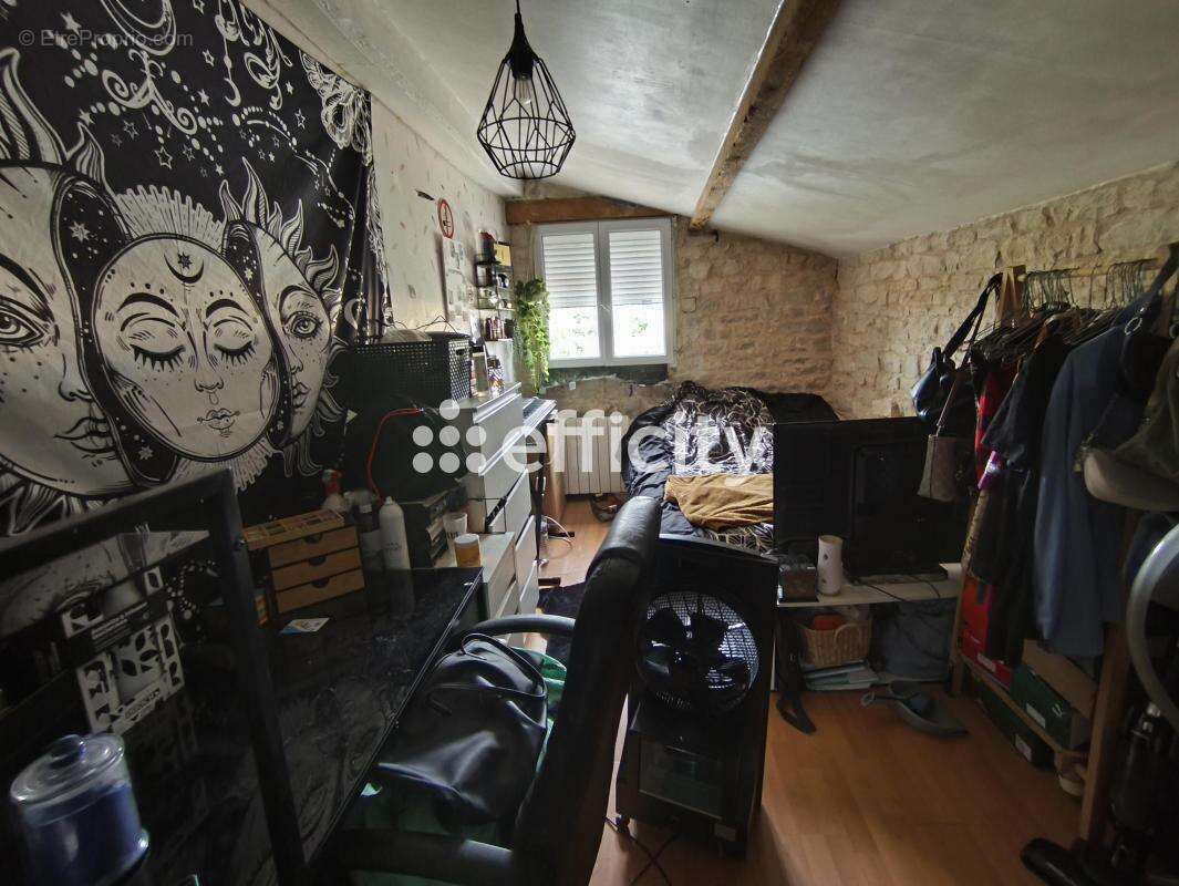 Maison à LA GREVE-SUR-MIGNON