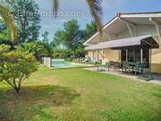 Maison à SAINTE-EULALIE-EN-BORN