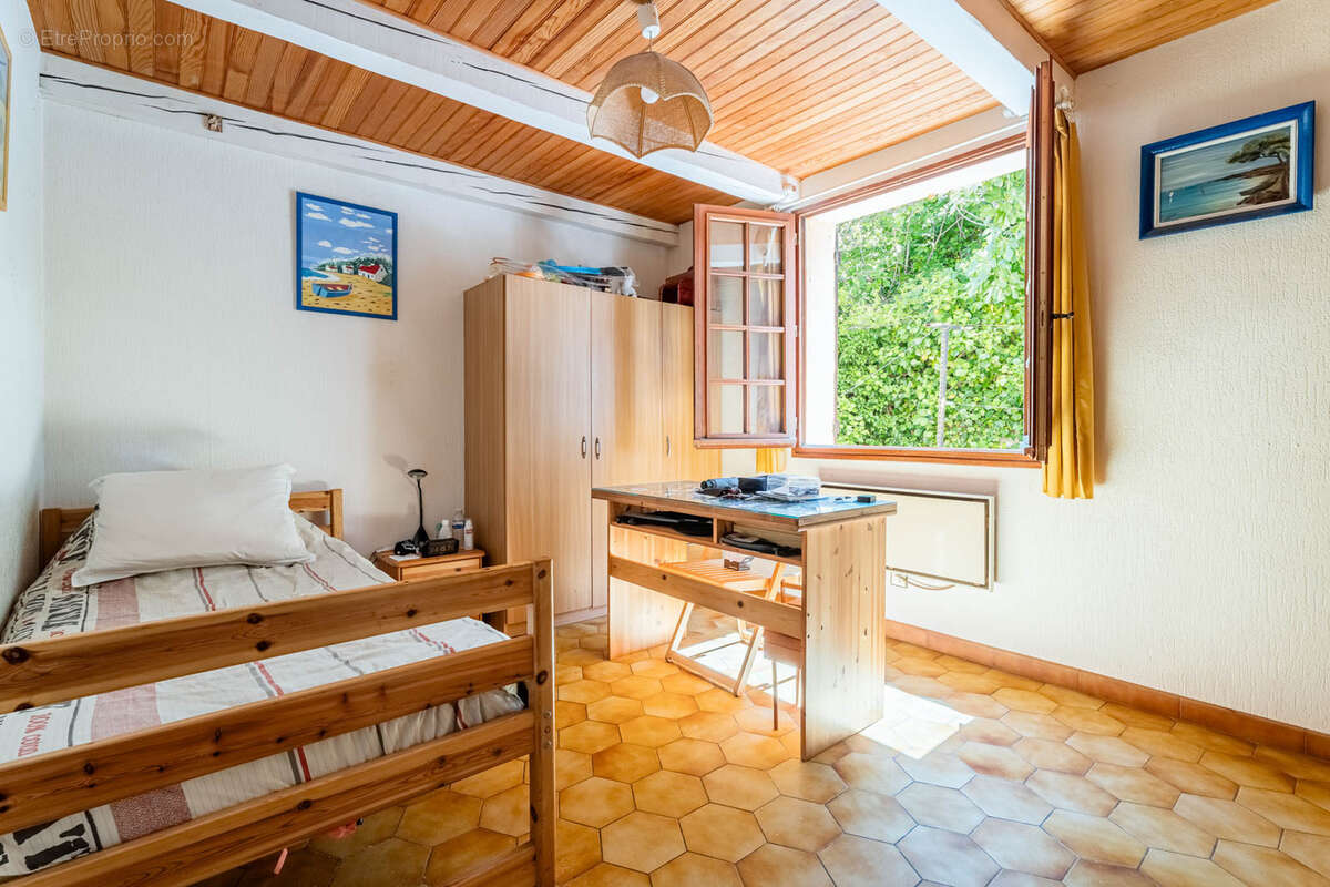 Maison à ROQUEFORT-LA-BEDOULE