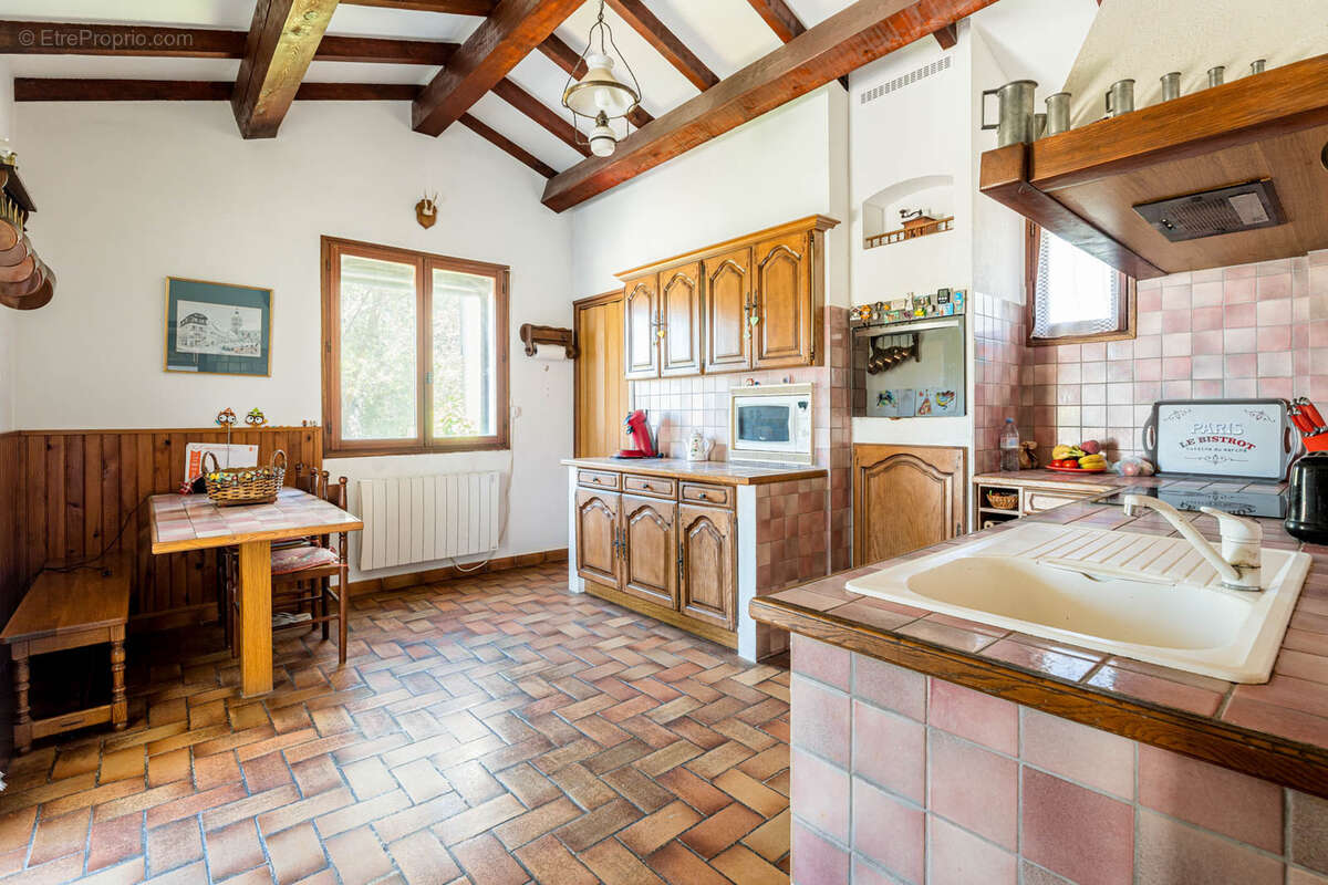 Maison à ROQUEFORT-LA-BEDOULE