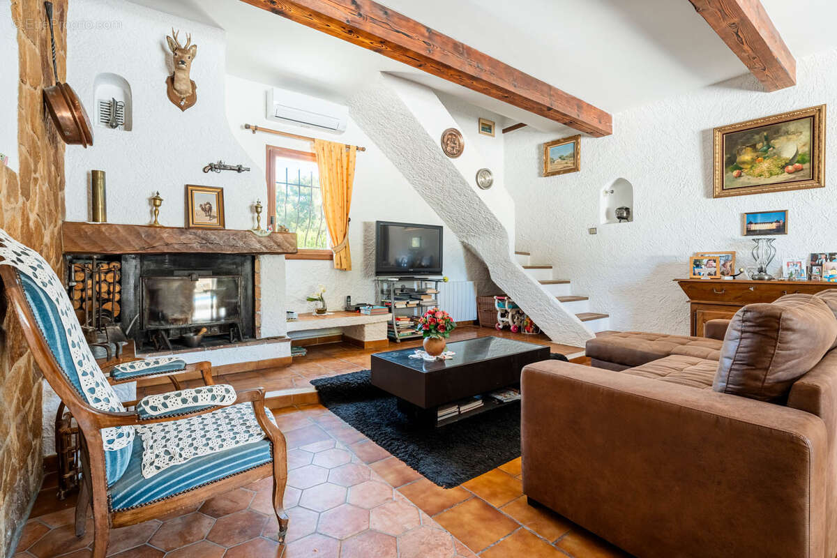 Maison à ROQUEFORT-LA-BEDOULE