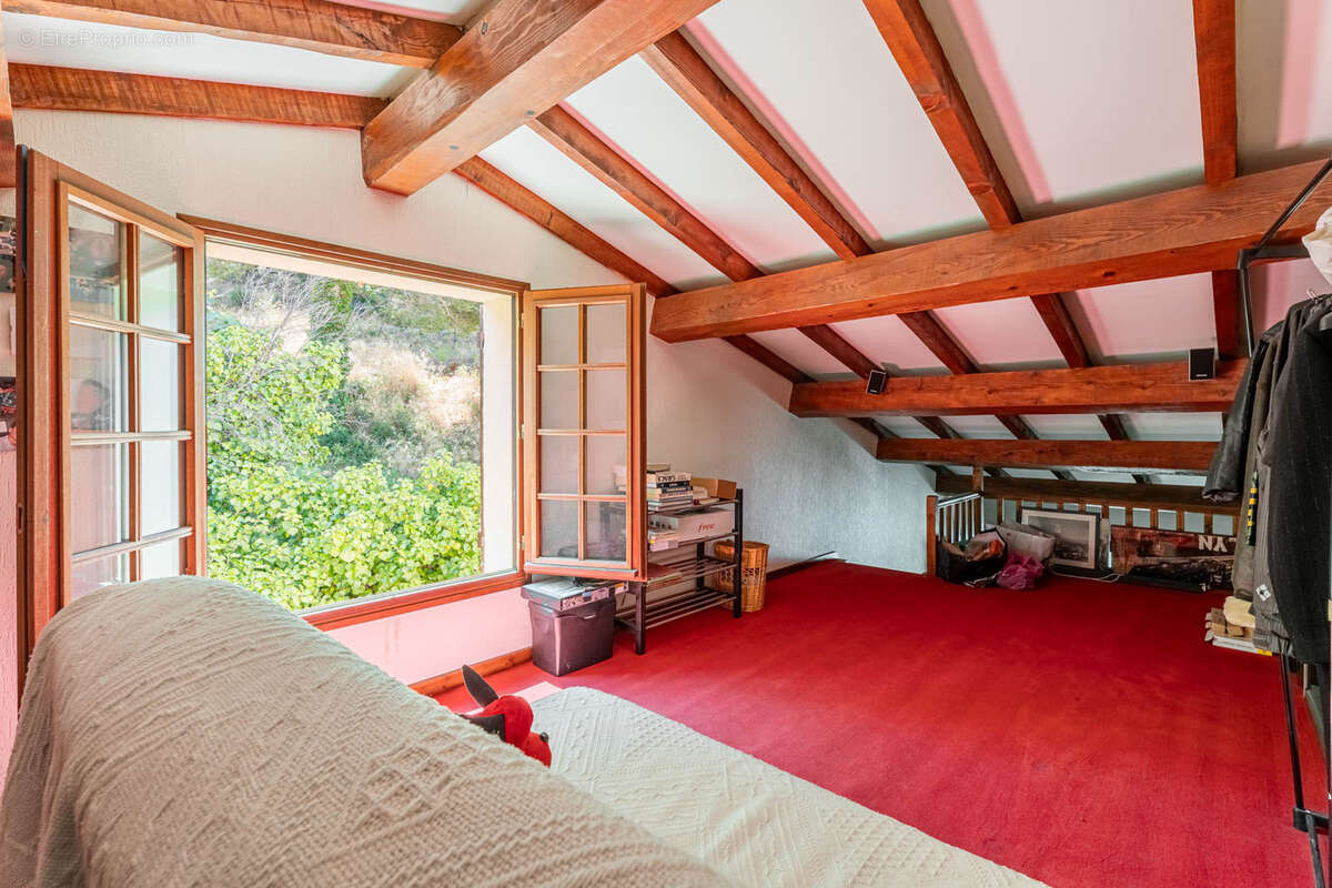 Maison à ROQUEFORT-LA-BEDOULE