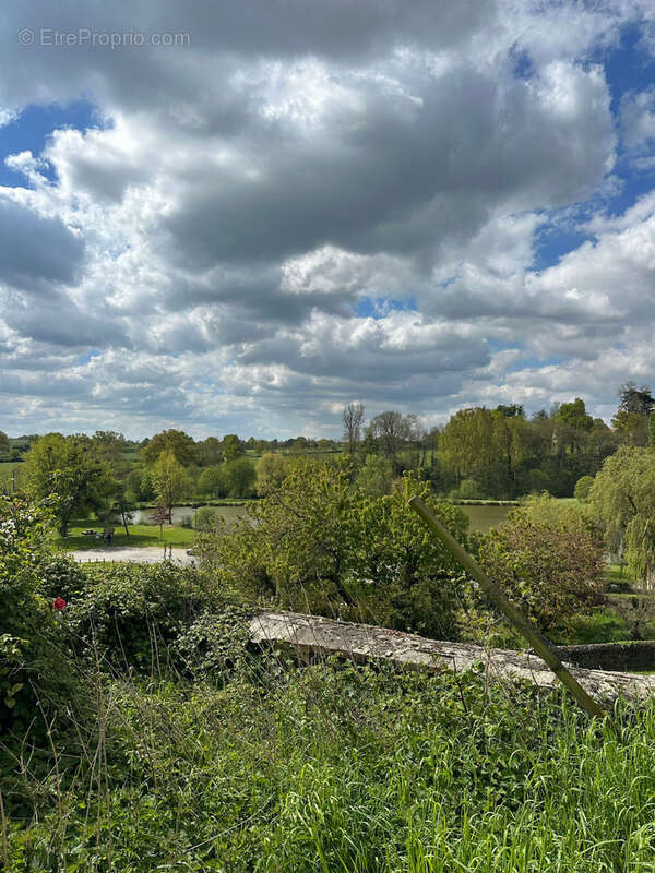 Maison à FRESNAY-SUR-SARTHE