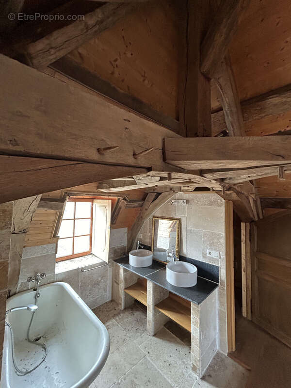 Maison à FRESNAY-SUR-SARTHE