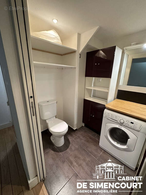 Appartement à PARIS-16E