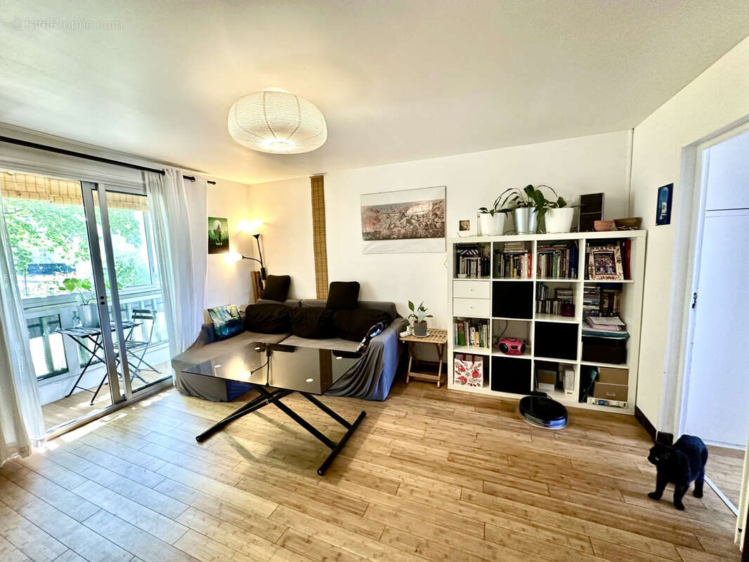 Appartement à MARSEILLE-12E