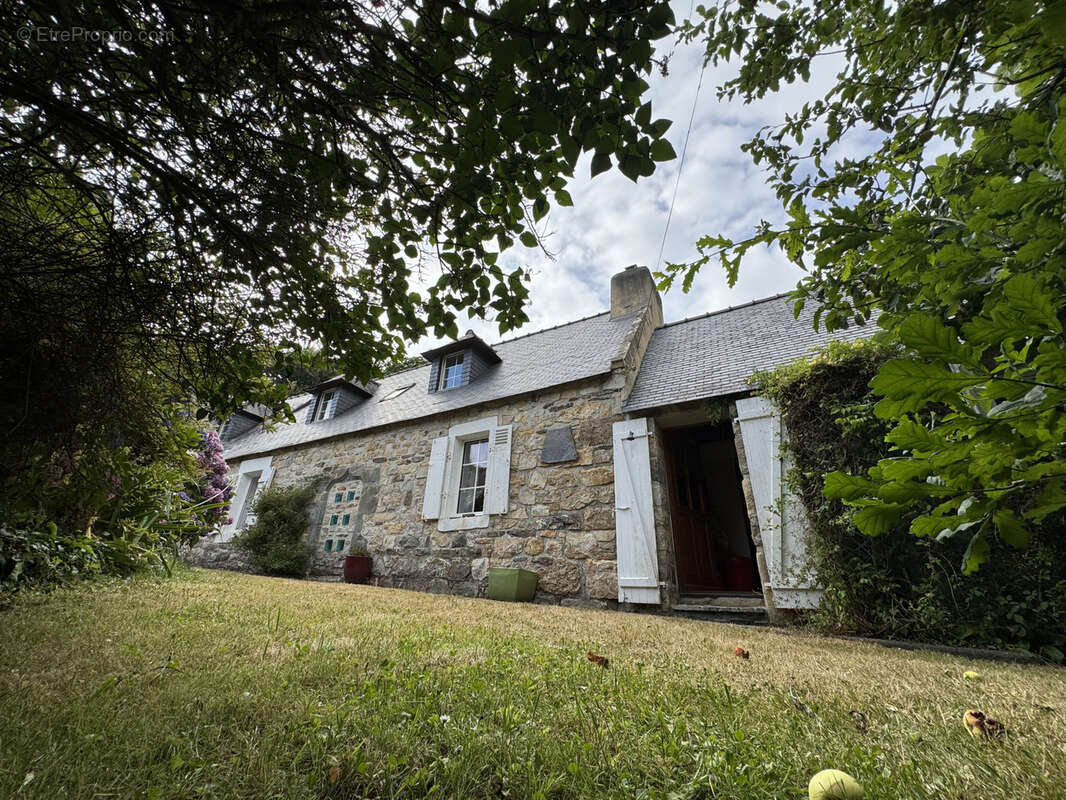 Maison à CAMARET-SUR-MER