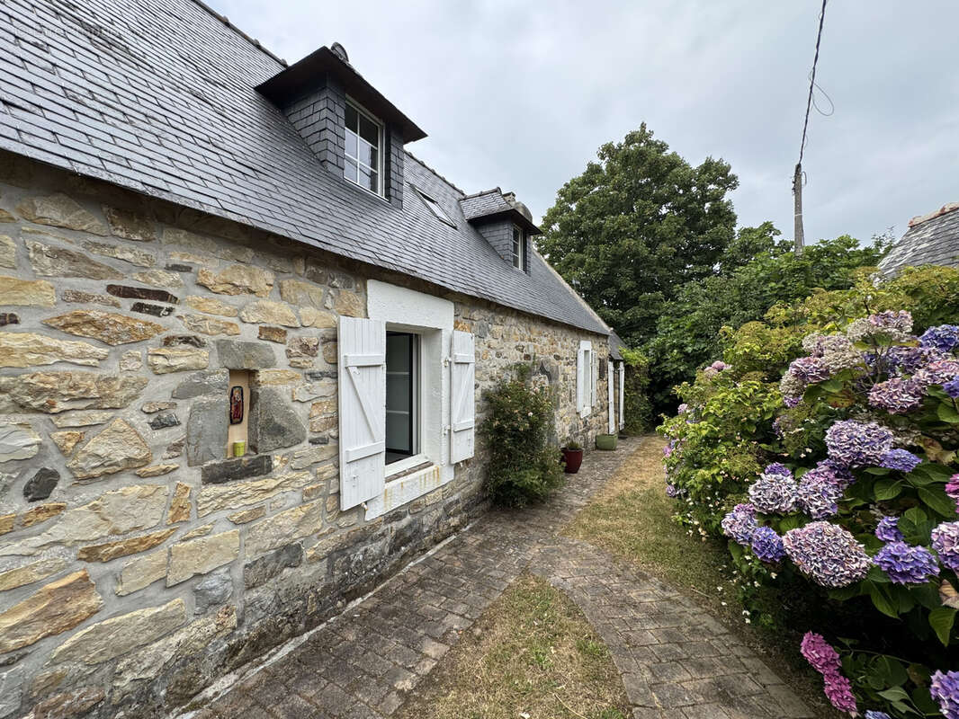 Maison à CAMARET-SUR-MER