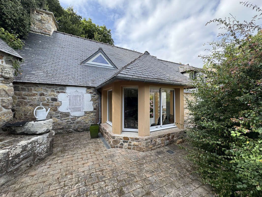 Maison à CAMARET-SUR-MER