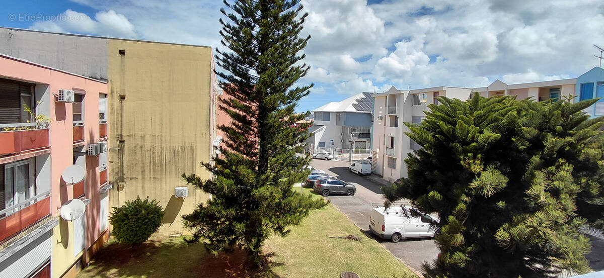 Appartement à LES ABYMES