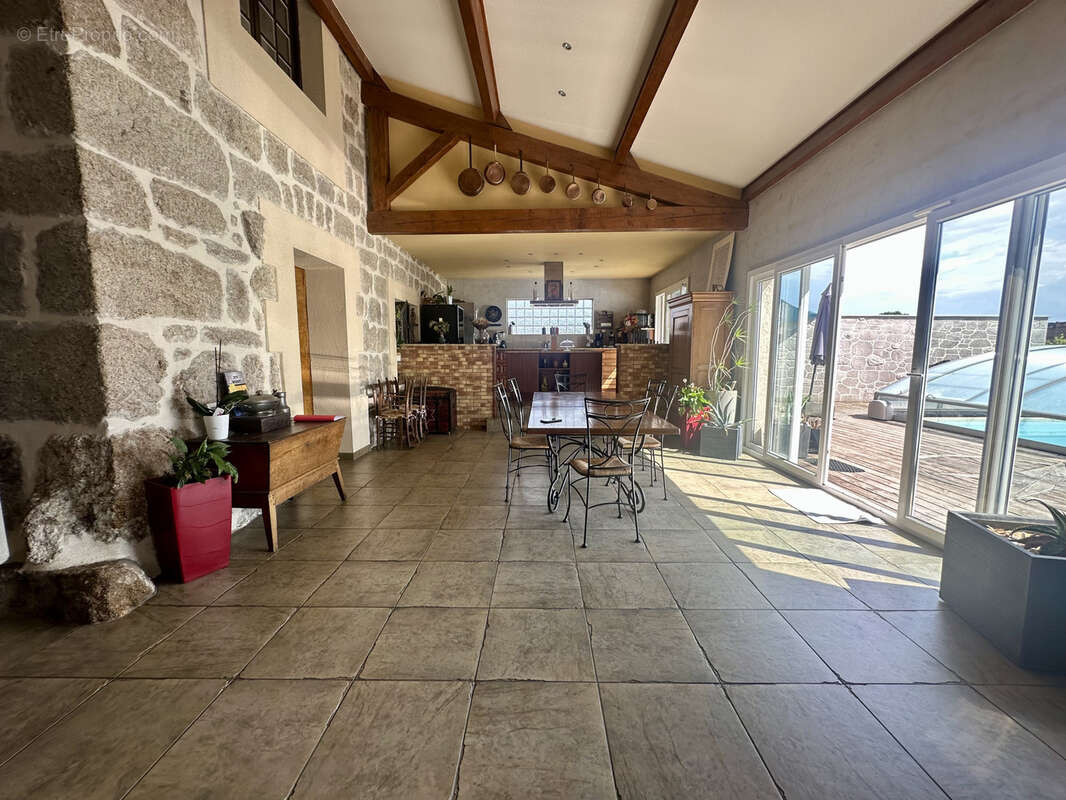 Maison à SAINTE-SIGOLENE