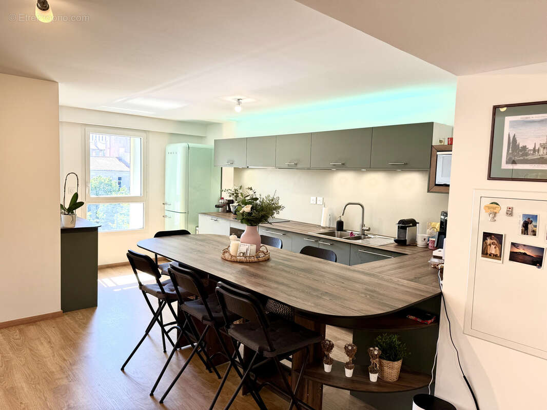 Appartement à MARSEILLE-8E