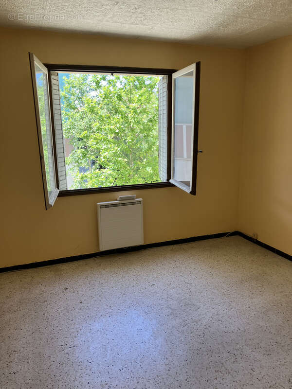 Appartement à SIX-FOURS-LES-PLAGES