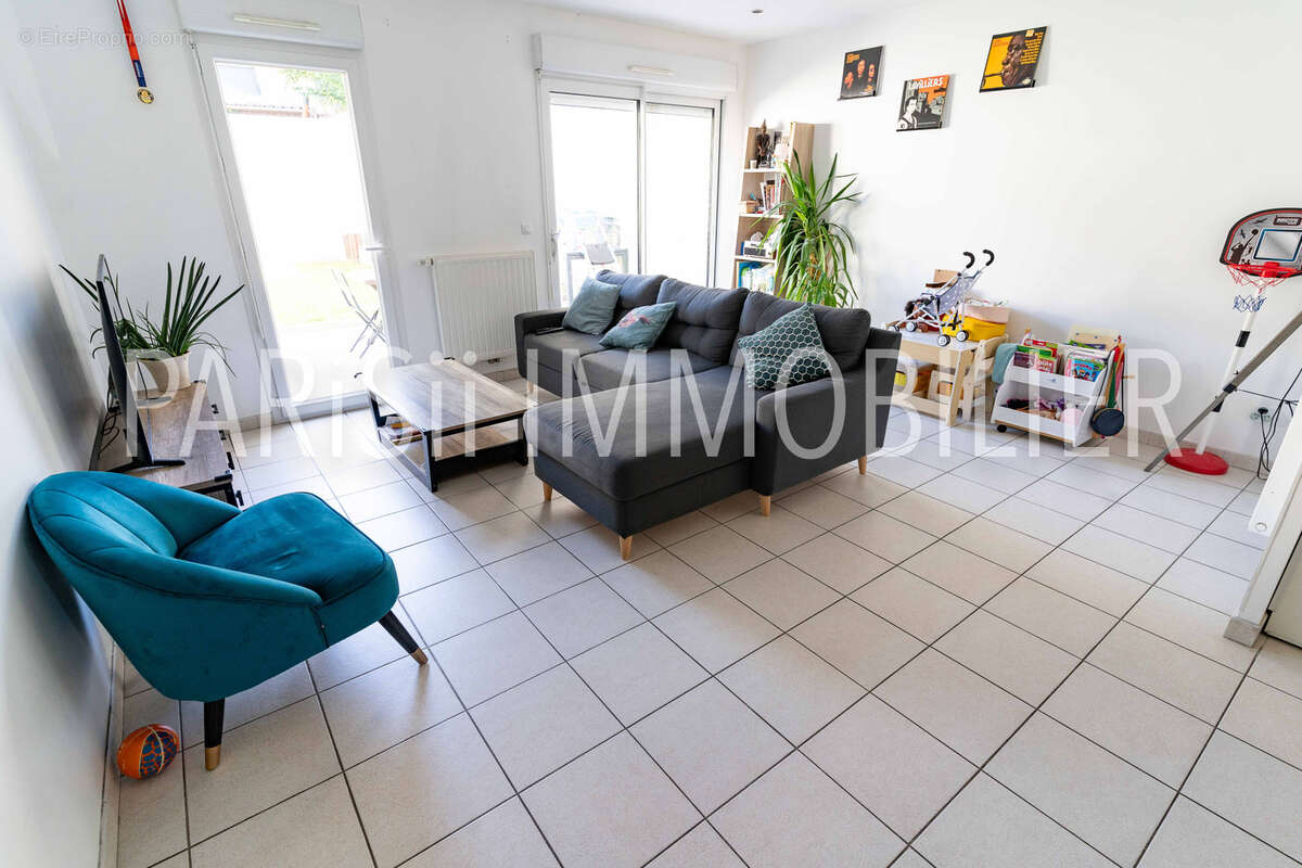 Maison à SARTROUVILLE