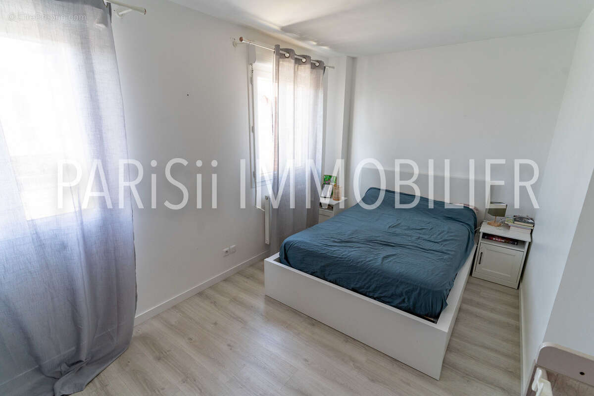 Maison à SARTROUVILLE