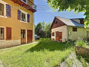 Maison à ENCHASTRAYES