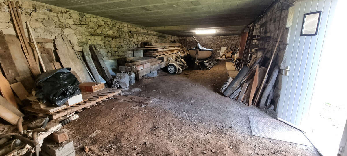 Maison à SOULAGES-BONNEVAL