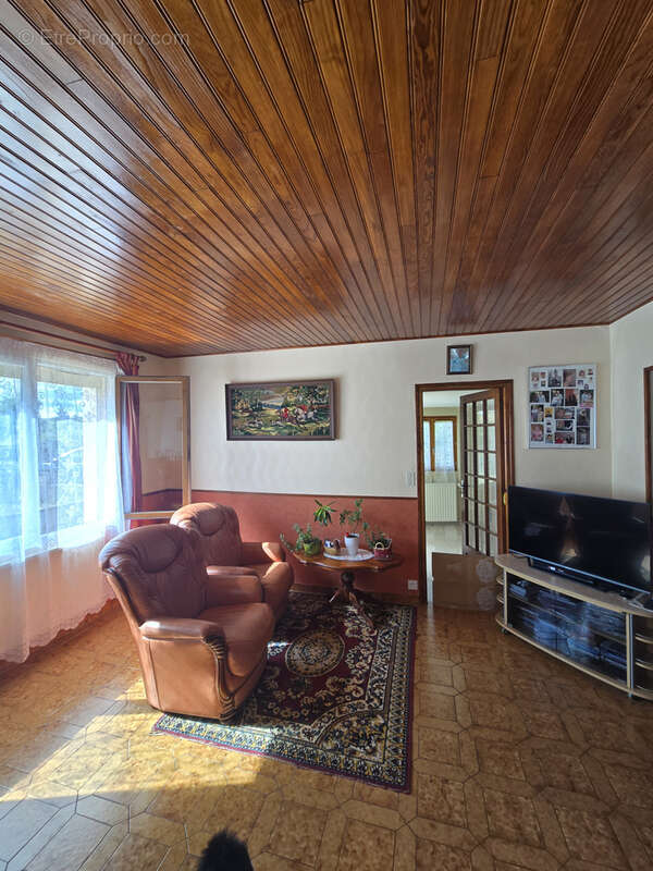 Maison à CHALIVOY-MILON