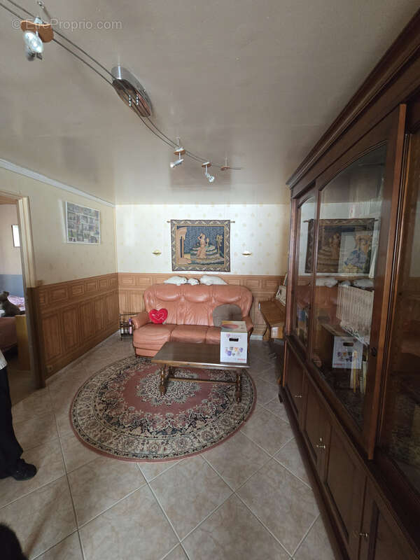 Maison à CHALIVOY-MILON