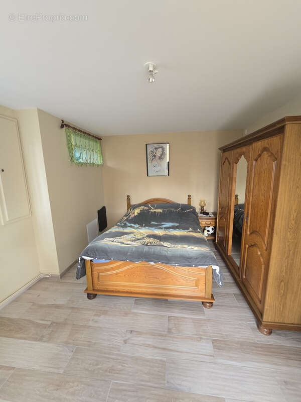 Maison à CHALIVOY-MILON