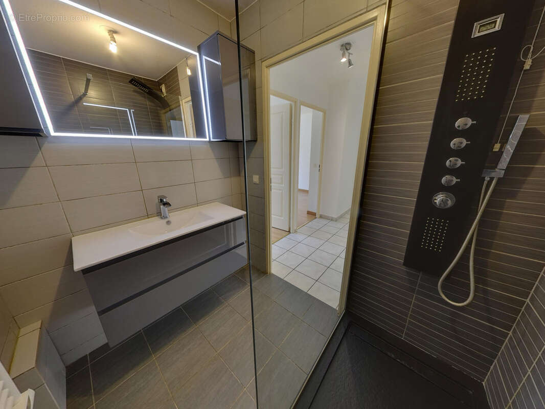 Appartement à ECHIROLLES