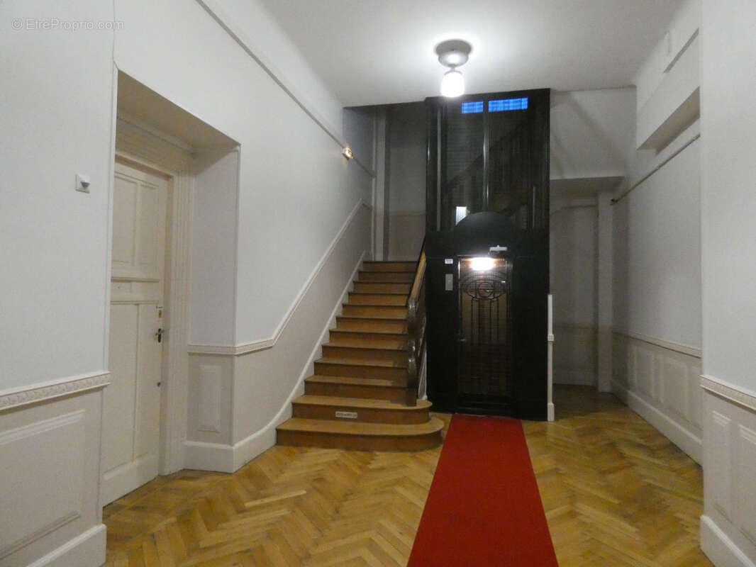 Appartement à NERIS-LES-BAINS