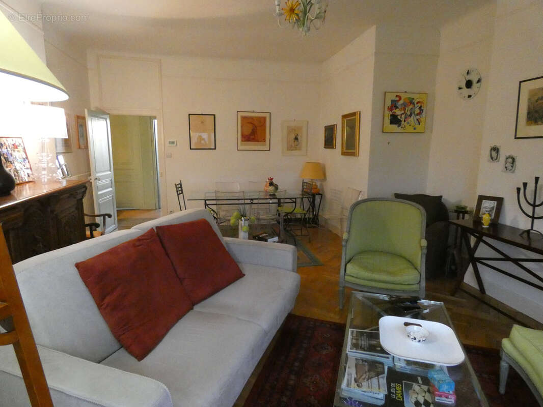 Appartement à NERIS-LES-BAINS