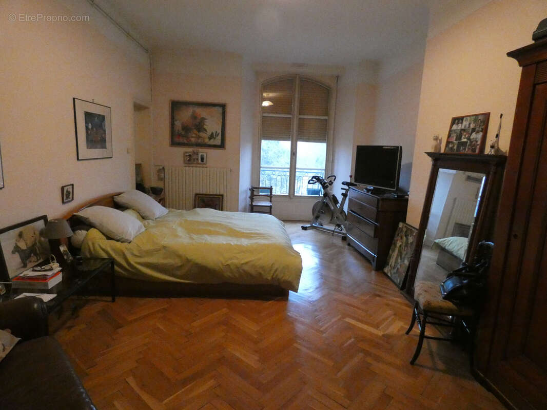 Appartement à NERIS-LES-BAINS