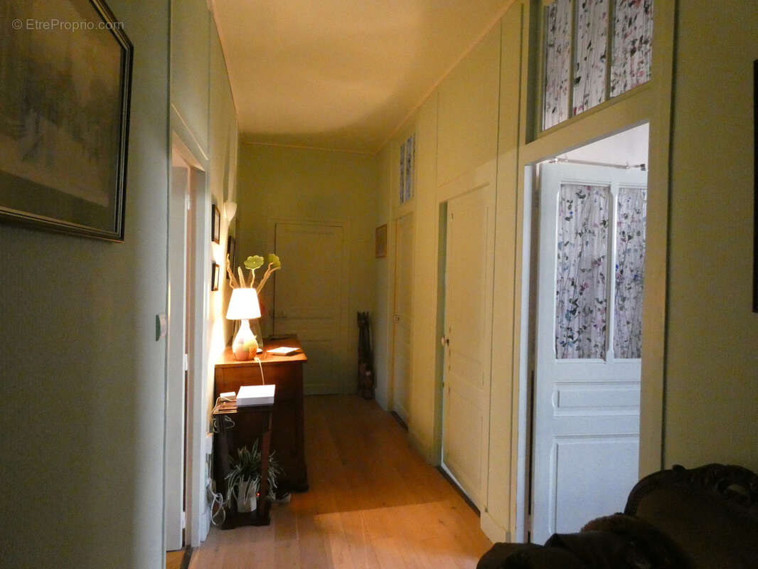 Appartement à NERIS-LES-BAINS