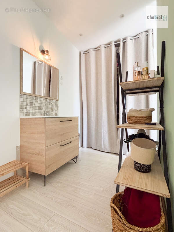 Appartement à CIRES-LES-MELLO