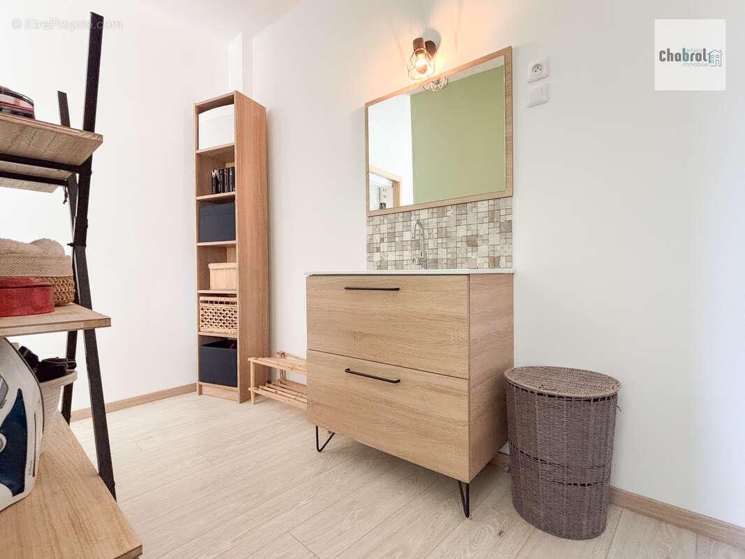 Appartement à CIRES-LES-MELLO