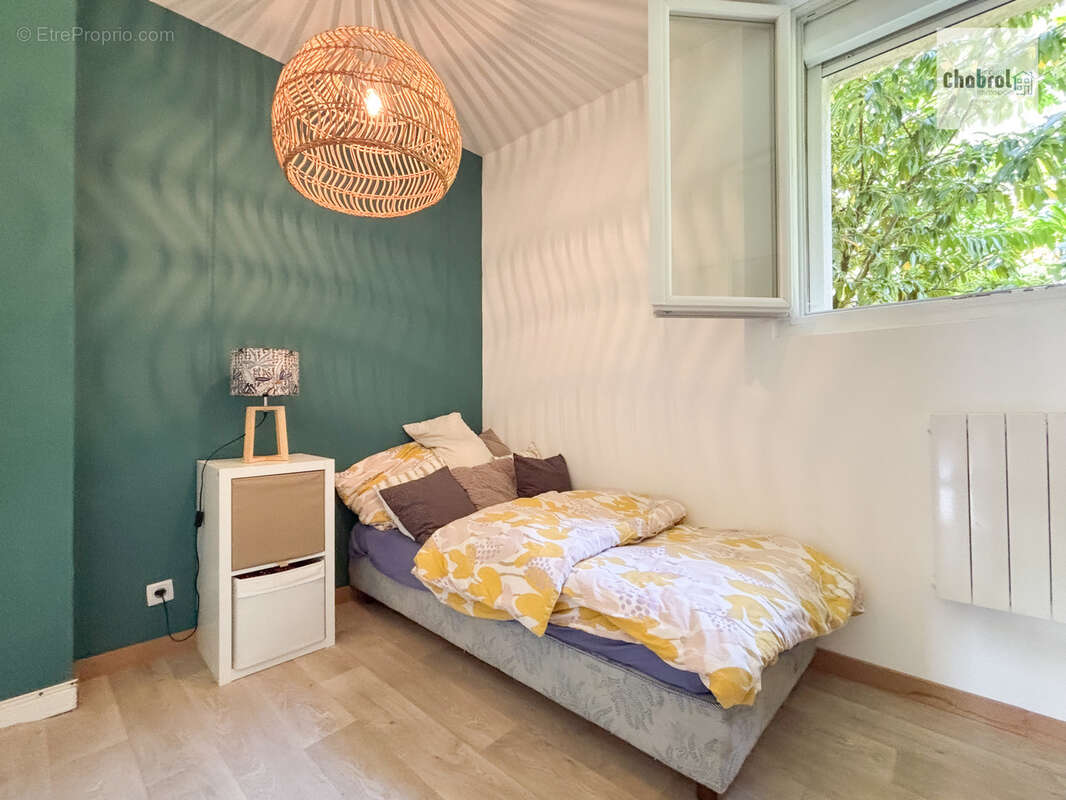 Appartement à CIRES-LES-MELLO